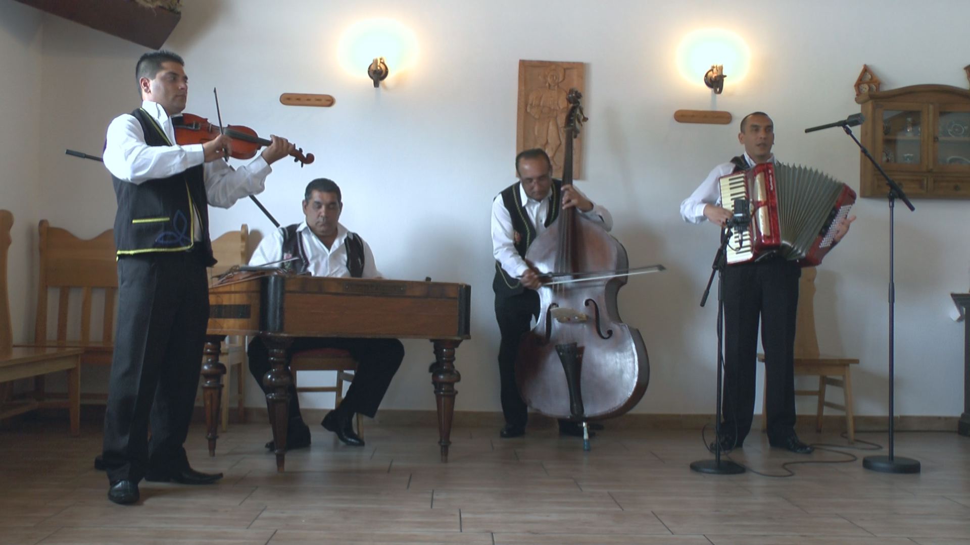 Oračkovci – Čhajori romaňi, Akor e čhaj barikaňi