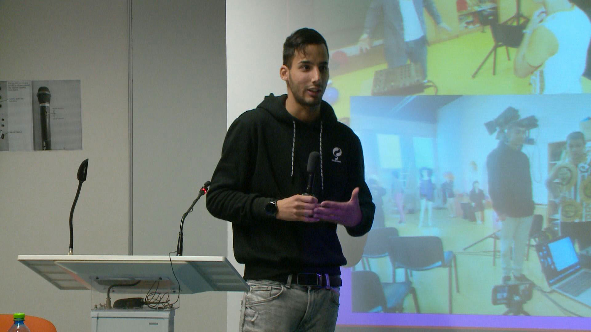 Roman Šana: Teaching Roma Digital Competences in Luník IX.