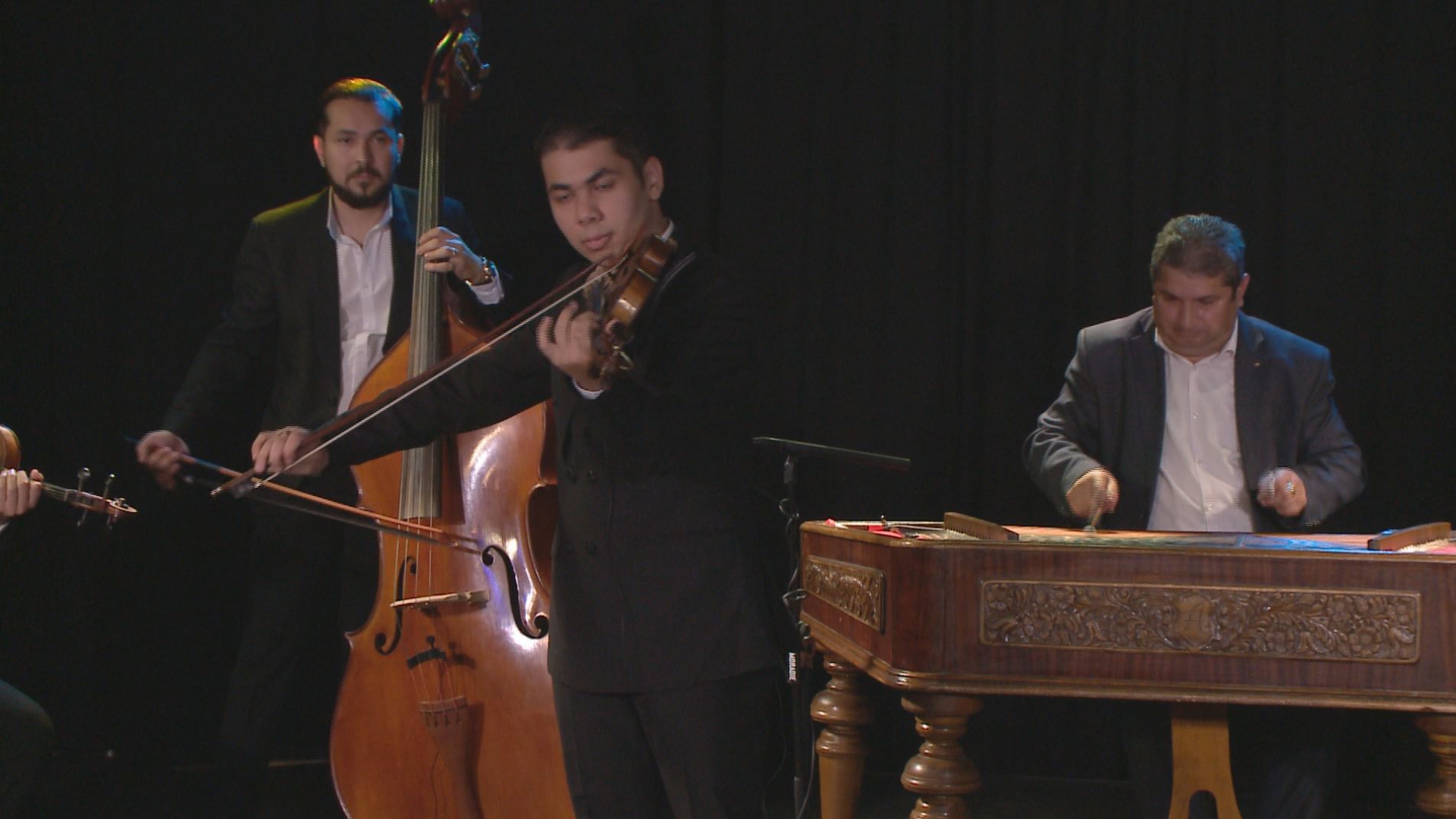 Ďusi Band Orchestra – C minor Hora Romanian