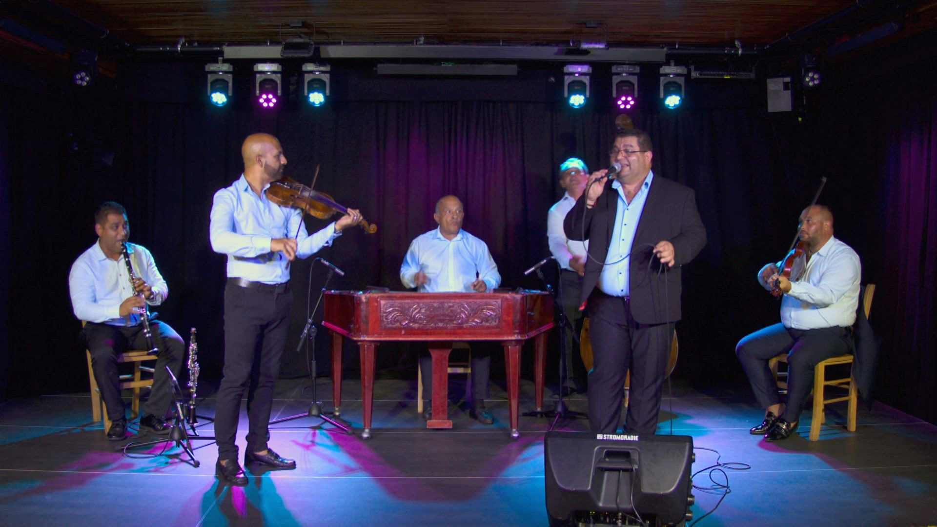 Mištes mange mri guľi daj phenďa – Roland Horváth Orchestra