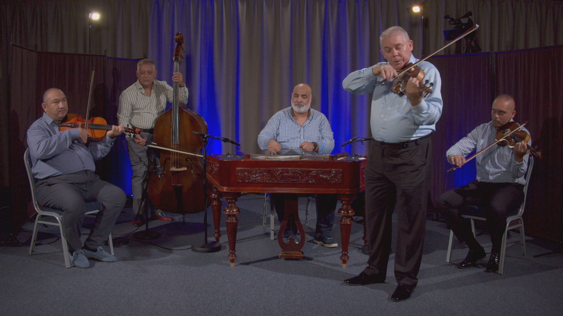 Peter Balogh Orchestra – God punishes