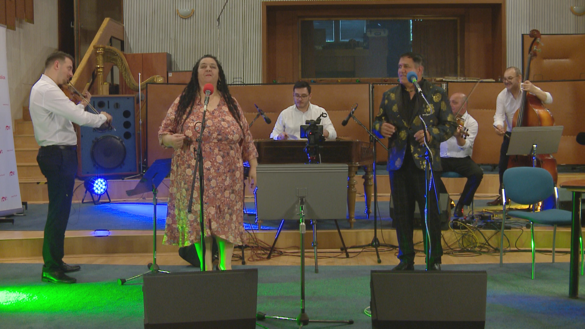 Sendreiovci Gypsy Band – Le, more, e brača