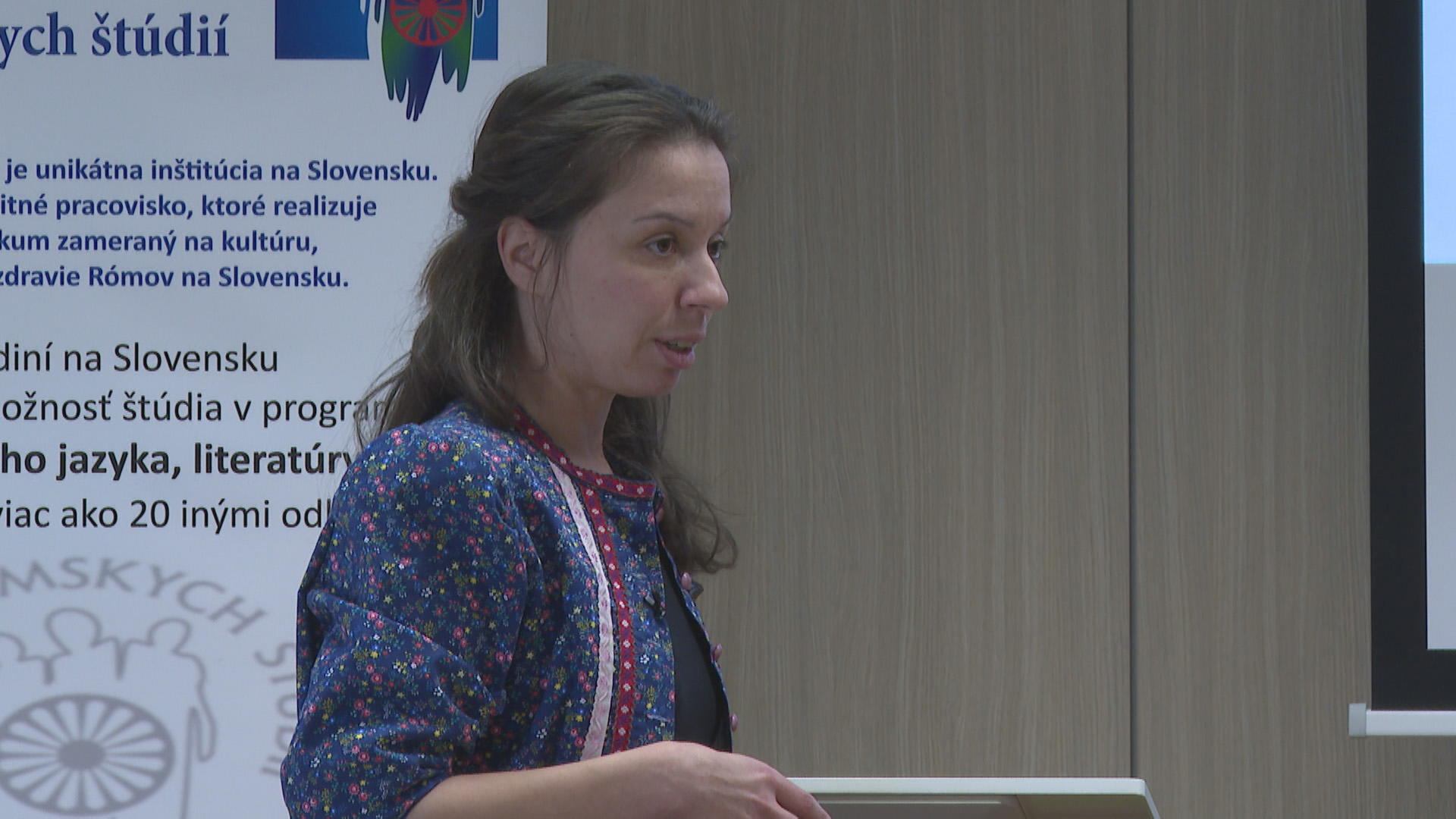 Eva Figurová – Od obrazu do archivu: ikonografické prameny a mikrohistorie života Romů